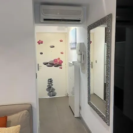 Apartament Climatise Avec Piscine